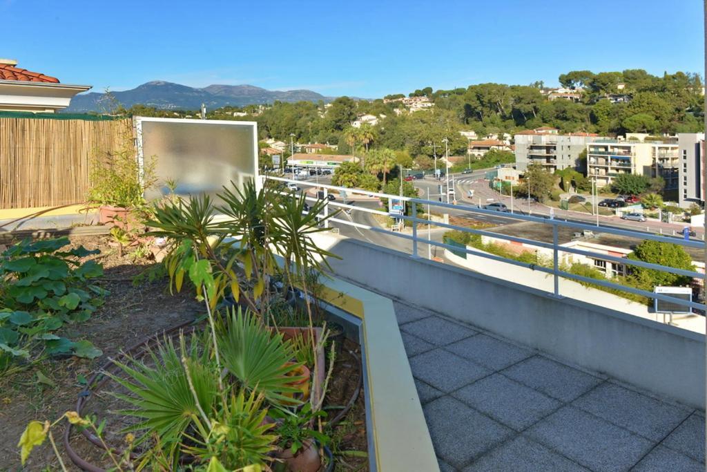 Apartment Jardin D'azur Proche